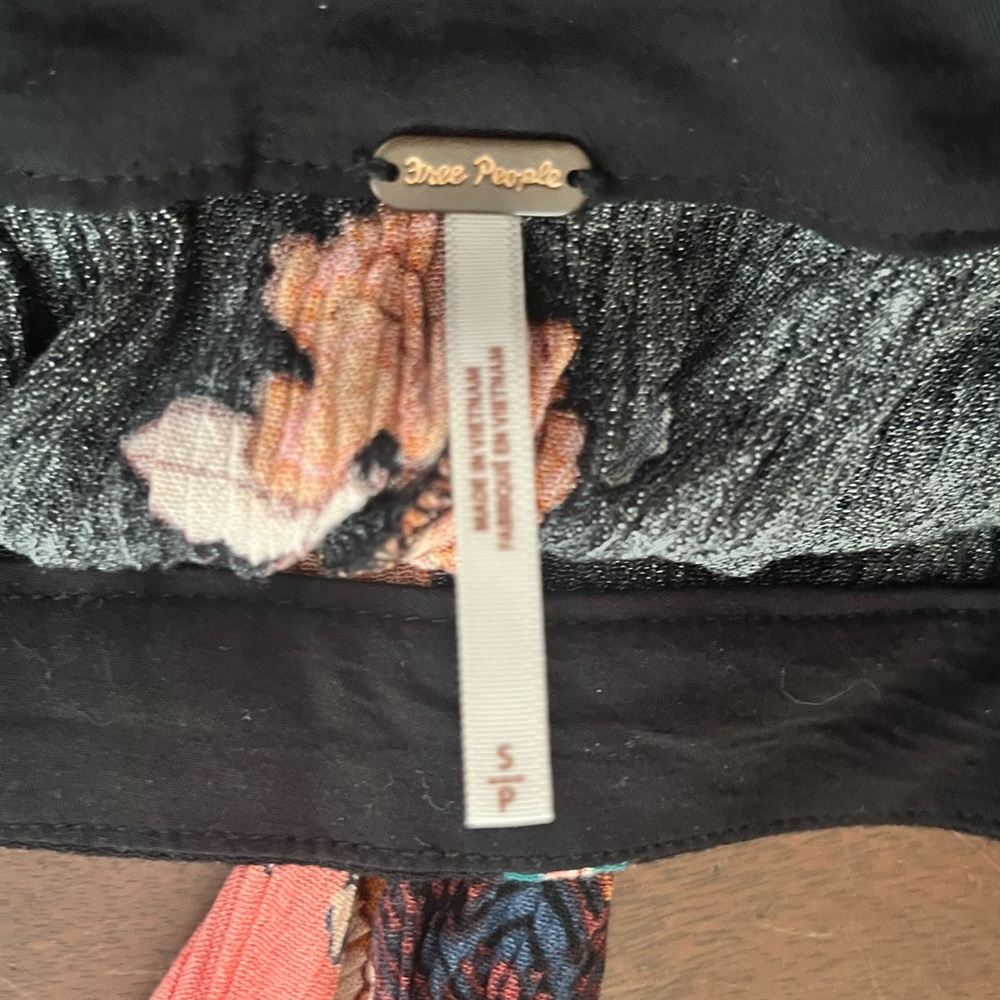 FREE PEOPLE Floral Strapless Bali Birds of Paradise Wide-Leg Jumpsuit EUC - Picture 11 of 11